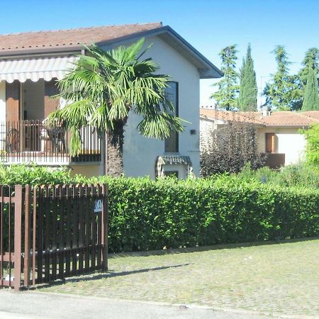 Belvilla By Oyo Enticing Holiday Home With Pool Lazise Kamer foto