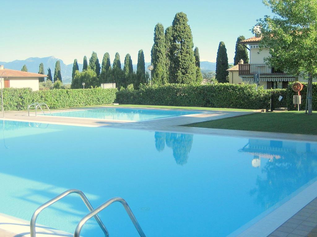 Belvilla By Oyo Enticing Holiday Home With Pool Lazise Buitenkant foto