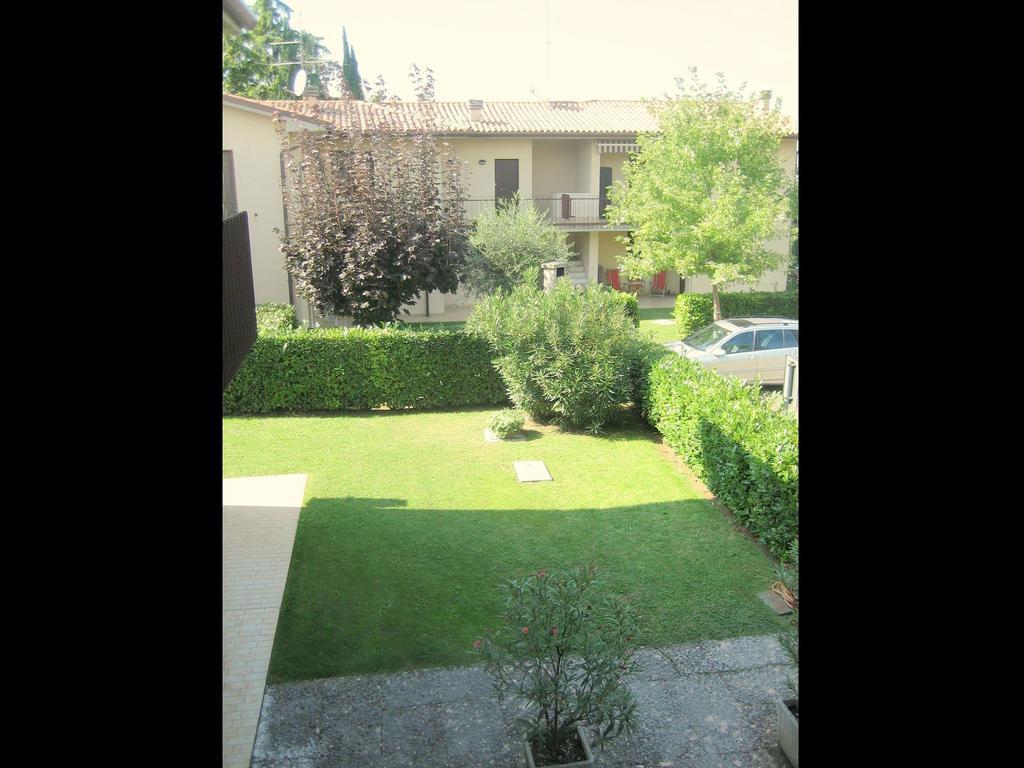 Belvilla By Oyo Enticing Holiday Home With Pool Lazise Buitenkant foto